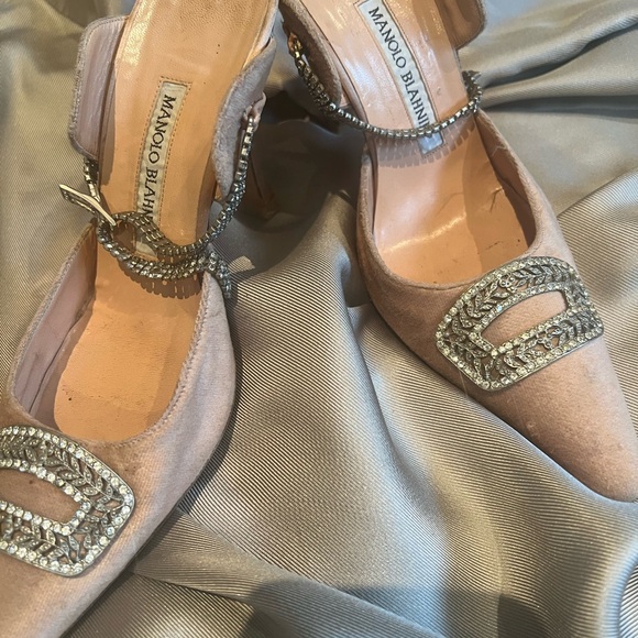 Manolo Blanik, pink rhinestone crystal buckled mule shoe high heel - Picture 7 of 16
